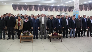 ABDURRAHMAN DİLİPAK FERİZLİLERLE BULUŞTU