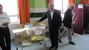 Ferizli Sandık Başında