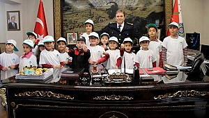 Miniklerden Polis Teşkilatına Anlamlı Ziyaret