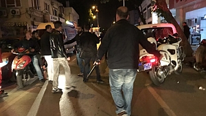 Havaya Rastgele Ateş Eden Bir Şahsı Esnaf Bıçak Ve Silahla Kovaladı