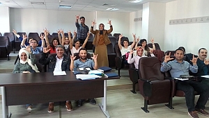 İdari ve Akademik Personel İşaret Dili Öğrendi