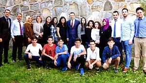 Kızılcık Ortaokulu TEOG’Da Geleneği Bozmadı