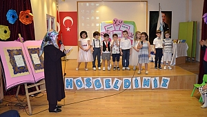 Vakıf Okullarında Kur'an'a Geçme Töreni Yapıldı