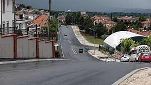 Altınışık Caddesi Sıcak Asfaltla Buluştu