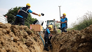 Kaynarca’da Bir Mahalle Daha Göl Suyuyla Buluşuyor