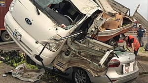 Akyazı'da Trafik Kazası! Bu Kazayı Görenler Gözlerine İnanamadı