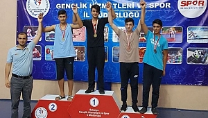 Grekoromen’de Hendek Serbestte Akyazı