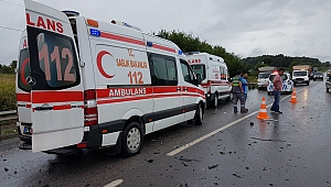 Hendek'te Trafik Kazası! 6 Yaralı