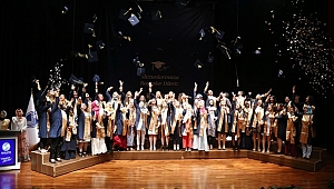 Meslek Yüksekokullarında Mezuniyet Heyecanı