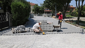 Parke Taşı Çalışmaları Sürüyor
