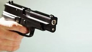 Annesini Kazara Silahla Vurdu