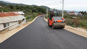 Asfalt Çalışmaları Karapürçek’te Sürüyor