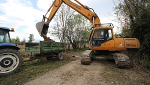 ESKİBEDİL MAHALLESİNDE KANALLAR TEMİZLENİYOR