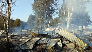  Yaylada Çıkan Yangında Ahşap Ev Kül Oldu