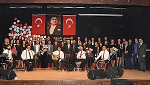 “Muhteşem Konser Büyüledi”