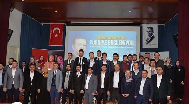 AK Gençlik’ten Coşkulu Kongre