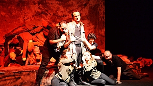 ‘Aliya’ AKM’de Sahnelendi