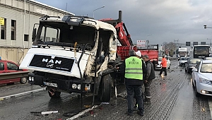 Kamyon Sürücü Hakimiyetini Kaybetti! 1 Yaralı