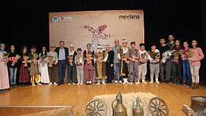 Minik Tiyatroculardan ‘Hoşgörünün Adı Mevlana’