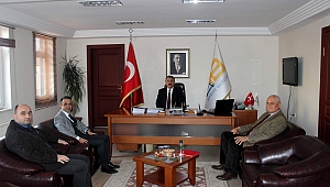 Çelikel'den Karakullukçu'ya Spor ve Sporcuya Destek Plaketi