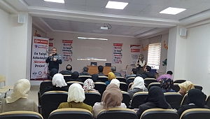 MEB-DER Suriyeli Ailelere Akran Zorbalığı Konferansı Düzenledi