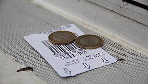 Otopark Kapalı İken Kaldığı Sürenin Parasını Kapalı Kulübeye Bıraktı