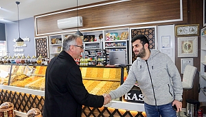 Başkan Yılmazer, Dur Durak Bilmiyor