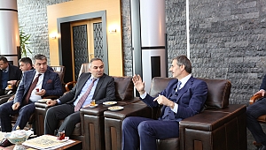 Düzce Valisi ve Belediye Başkanı Serdivan Fikir ve Sanat Akademisi’ni Gezdi