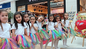 Sakarya İlkokulu Miniklerinden ‘Anneler Günü ve Sene Sonu Sergisi’ Etkinliği