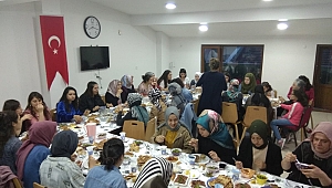 Sakarya Sivaslılar Derneğinden Kyk'da Kalan Öğrencilere İftar