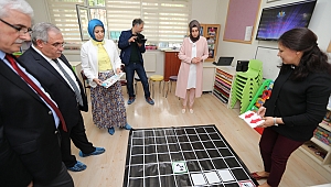 Vali Nayir’den Şeker Anaokulu ve Sakarya Güzel Sanatlar Lisesine Ziyaret