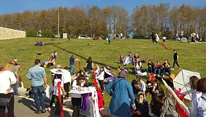 Uçurtmalar Ayçiçeği Bisiklet Vadisi’nde Uçtu