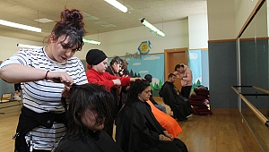 Engelsiz Hobi Kursu Yüzleri Güldürdü