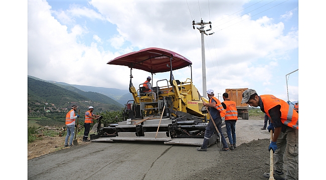37 Kilometrelik Beton Yol Çalışmaları Başladı