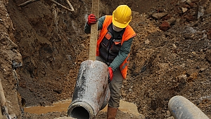 Ferizli Fevzi Çakmak Caddesi'nde altyapı tamam sıra üstyapıda