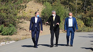 Beton Yol Çalışmaları Geyve'de Sürüyor