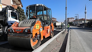 Erenler'de yoğun asfalt mesaisi