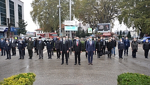 GAZİ MUSTAFA KEMAL ATATÜRK HENDEK'TE TÖRENLE ANILDI