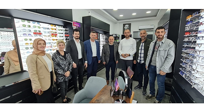 Başkan Özen, İftar Öncesi Ve Teravih Sonrası İlçe Halkıyla
