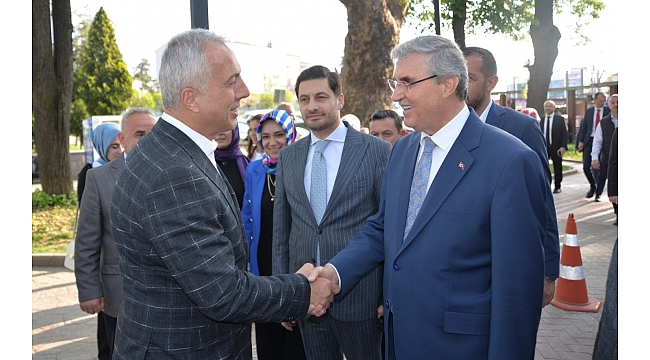 Başkan Yüce Hendek Belediyesinde Müjdeyi Verdi