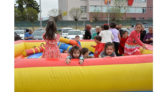 Hendekli Çocuklar Bayram Yaptı