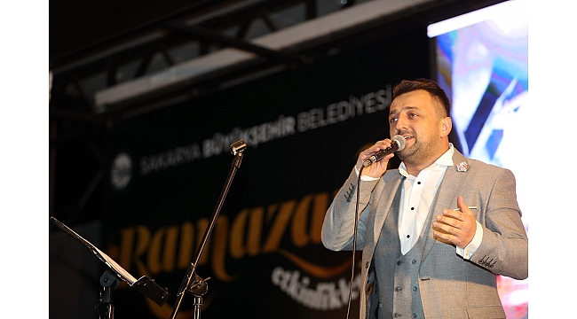 Tarık Genç Sevenleriyle Buluştu