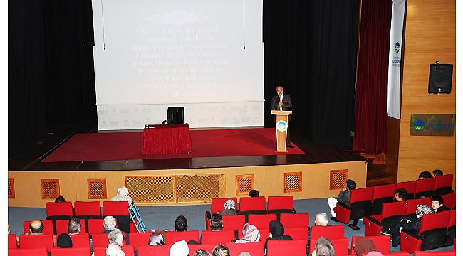 Kültür Sanat Etkinlikleri Konferans İle Devam Etti