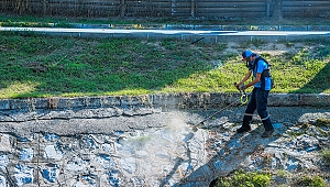 Büyükşehir’den Çark Deresi’nde Hummalı Temizlik