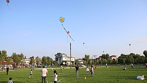 Geleneksel Çocuk Şenliğinde Minikler Çok Eğlendi