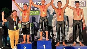 Büyükşehir Pehlivanlarının Sırtı Yere Gelmiyor