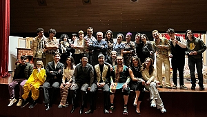 Depremzedeler İçin Oynadılar