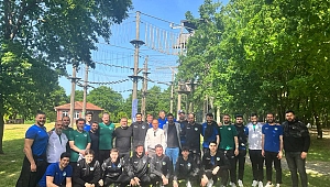 Büyükşehir Hentbol Moral Yemeğinde Buluştu