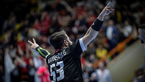 Gol kralı Kanberoğlu Büyükşehir'de