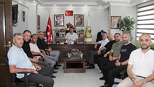 Başkan Gündoğdu, Esnaf Odası Başkanı Ve Yönetimini Misafir Etti